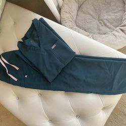 FIGS - Technical Collection Women’s Scrub Sets