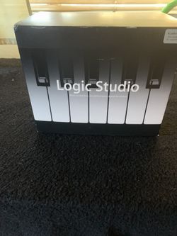 Apple Logic Studio Pro 8 Complete Box & Materials