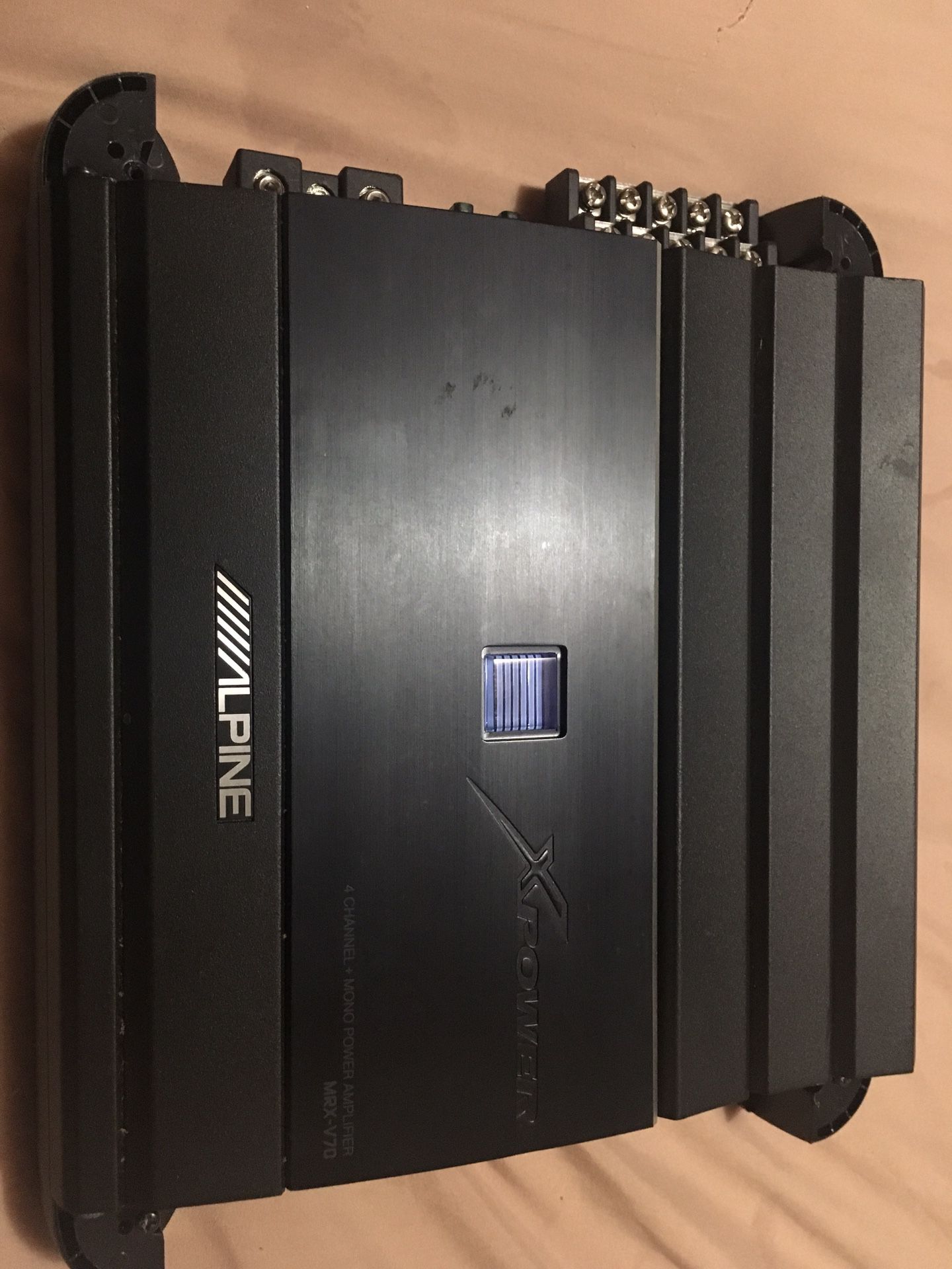 Alpine Mrx-v70 1000 watt amp 4-channel