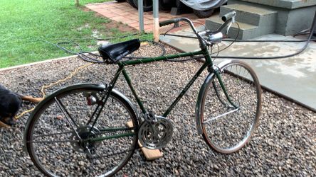 SCHWINN VARSITY 10 spd men’s bicycle