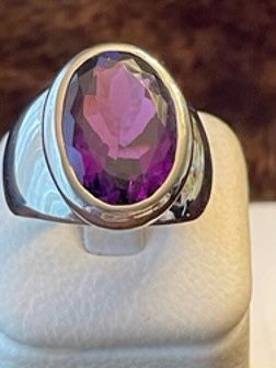 New, Firm, Men’s Sterling Silver Ring with Genuine Purple Amethyst Gemstone, Size 10