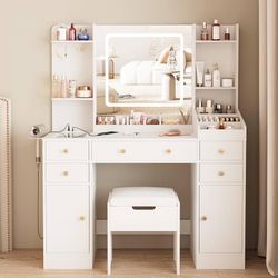 Vanity Desk with Mirror and Lights, 5 Drawers Makeup Vanity Table with Storage Chair, 44.9in Big Vanity Dresser 3 LED Lighting Modes,Power Outlet,Bedr