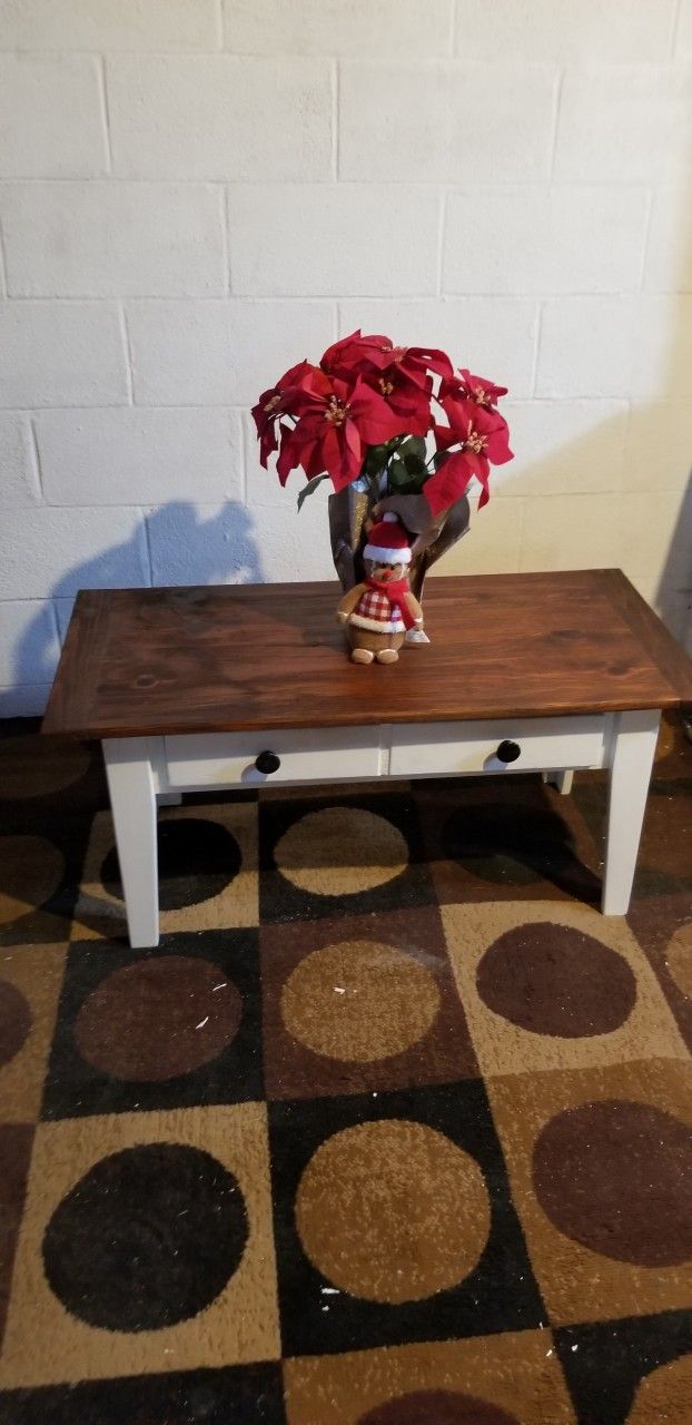 Refurbished White Coffee Table