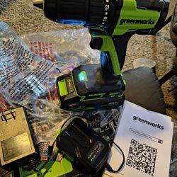 Brand New Greenworks 1/2 Drill Driver 24V With Light & Battery & Charger 
