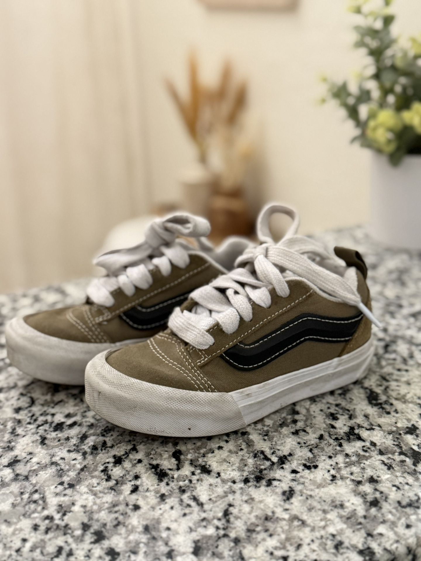 Little Boys Shoes Size 9-10
