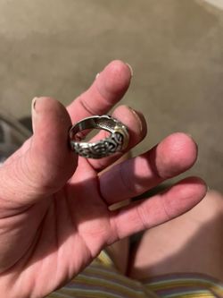 Men’s ring