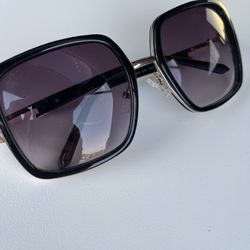 Oversized, retro style gradient, lens sunglasses