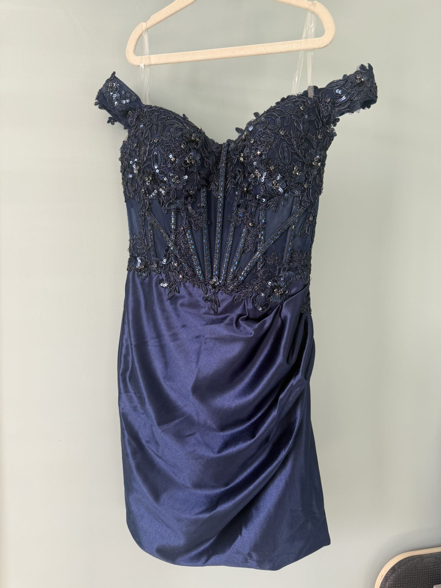 Beautiful Dress Perfect For Homecoming Or Prom!