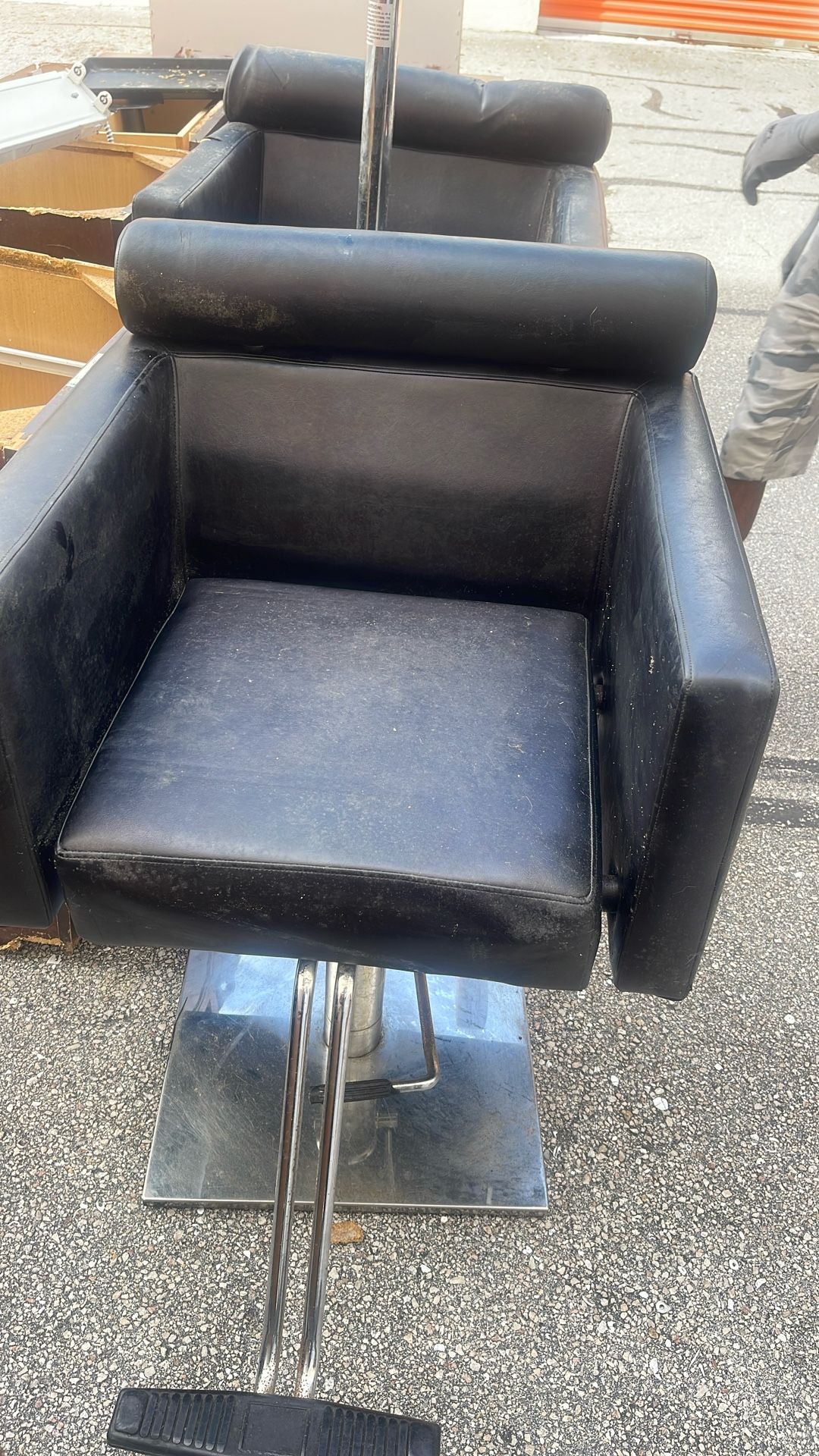 Hairstyles Chairs Good Conditions Only Little Dirty $50