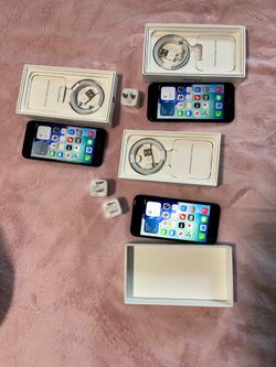 3 iPhones SE 2nd 128GB black Factory unlocked with original boxes and accessories