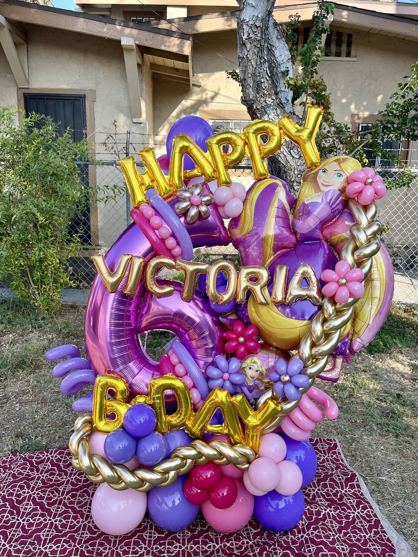 Rapunzel Balloon Bouquet 