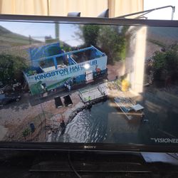 Sony Bravia - Oldie but Goodie 40" 