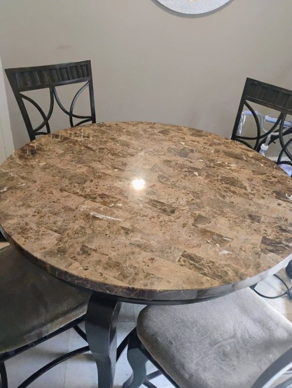 Dinning Table Set
