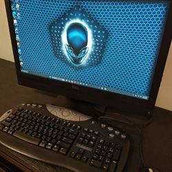 Dell All In One - 24" - WiFi Bluetooth Webcam SD Card Reader HDMI, Windows 11 Pro - $150