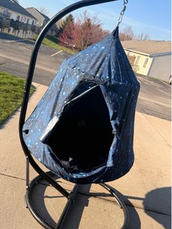 Galaxy Blue Swinging Pod