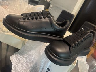 Alexander MeQueen Size 43