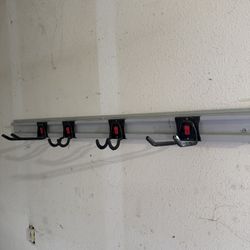 Adjusting Storage Rack 