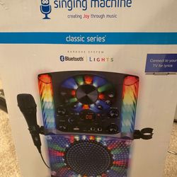 Singing, Karaoke Machine, Portable Bluetooth CD+G Karaoke System, Black