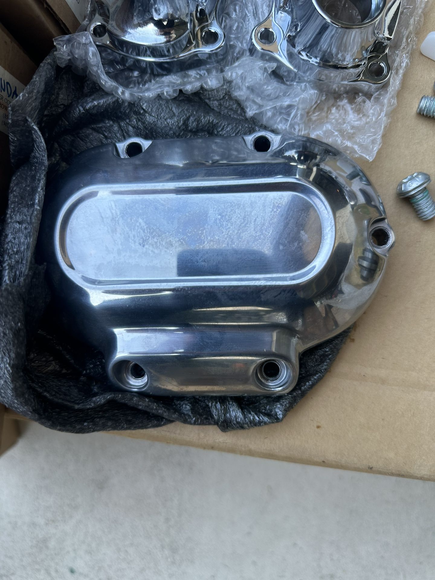 Harley-Davidson OEM Milwaukee-Eight Transmission Side Cover Polished Finish