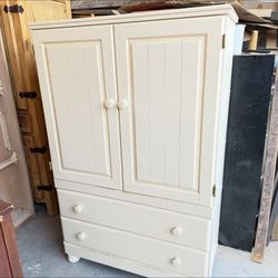 🎁VINTAGE RUSTIC ARMOIRE/2 DRAWER AND  SPACE BEHIND DOORS WITH SHELVE-BEIGE  COLOR 🎁