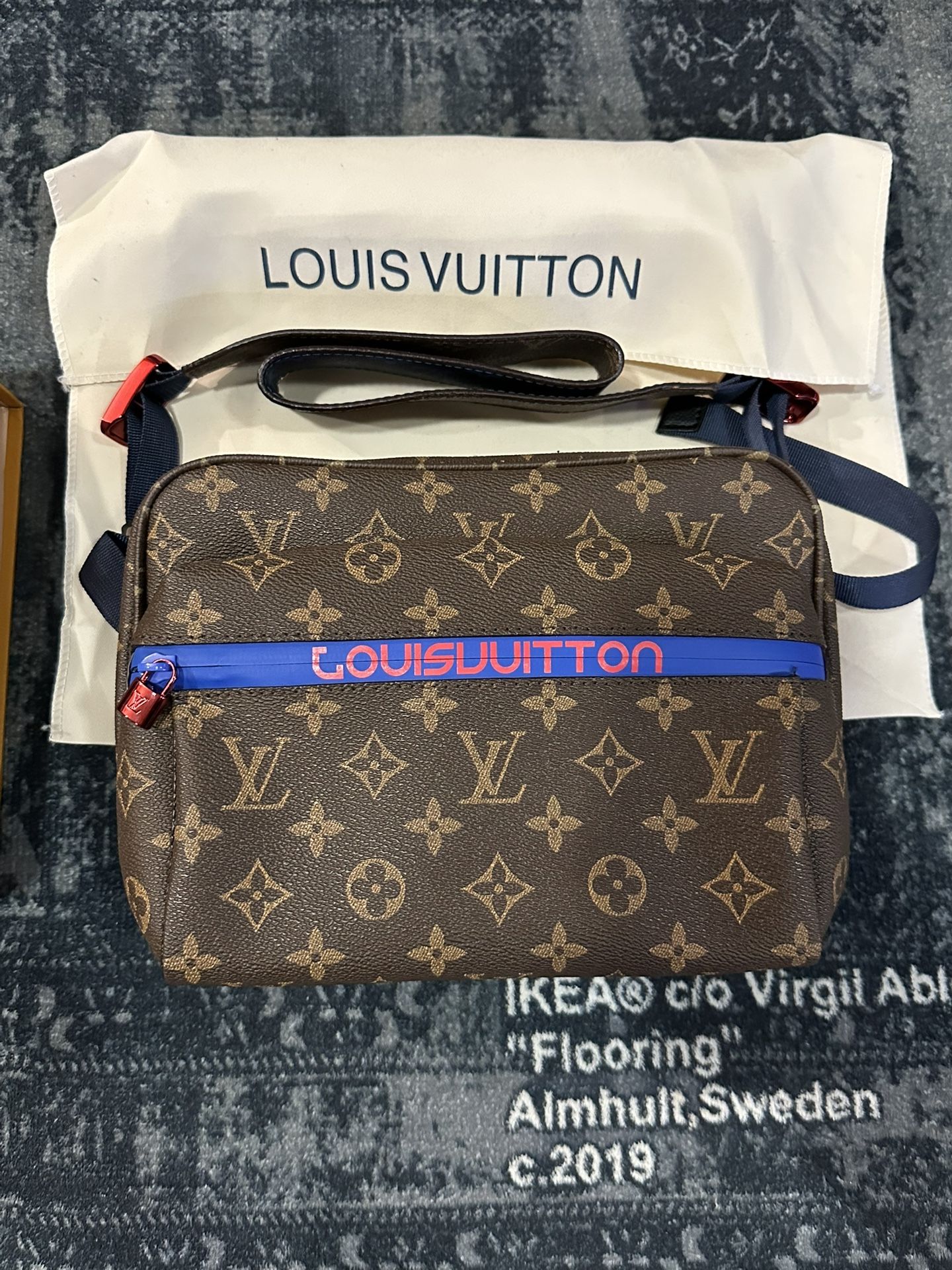 brand new crossbody bag