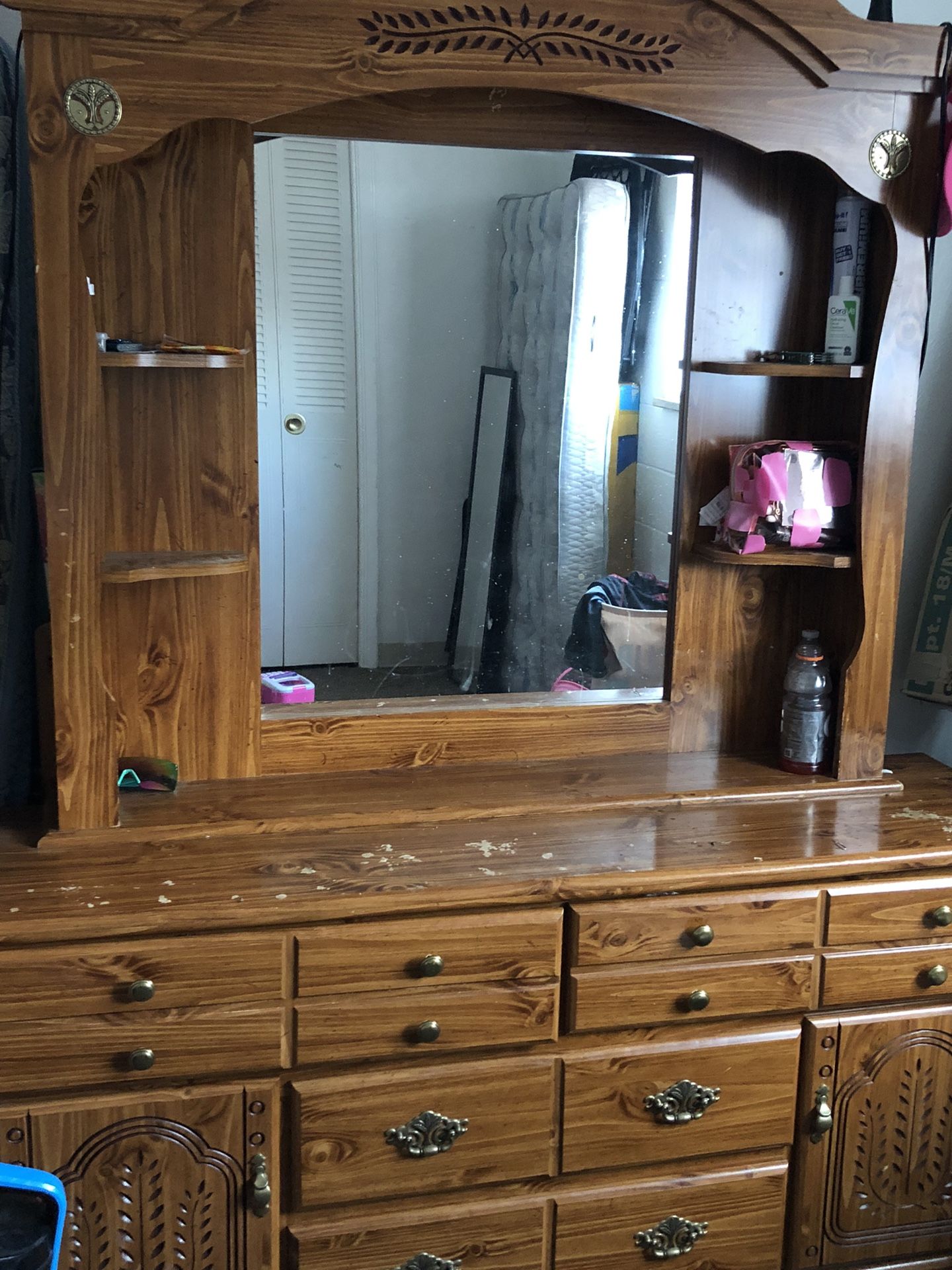 Free Dresser 