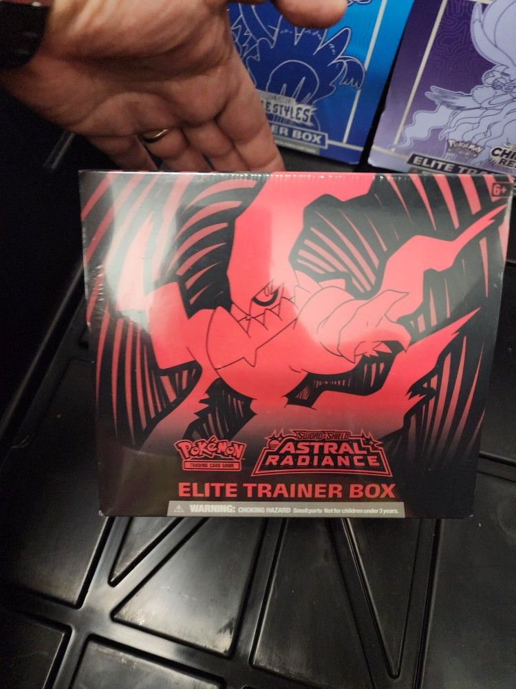 Pokémon Astral Radiance ETB