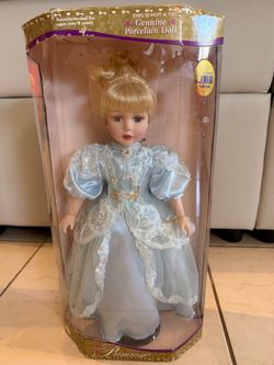 1997 Genuine Porcelain Dolls (see description )