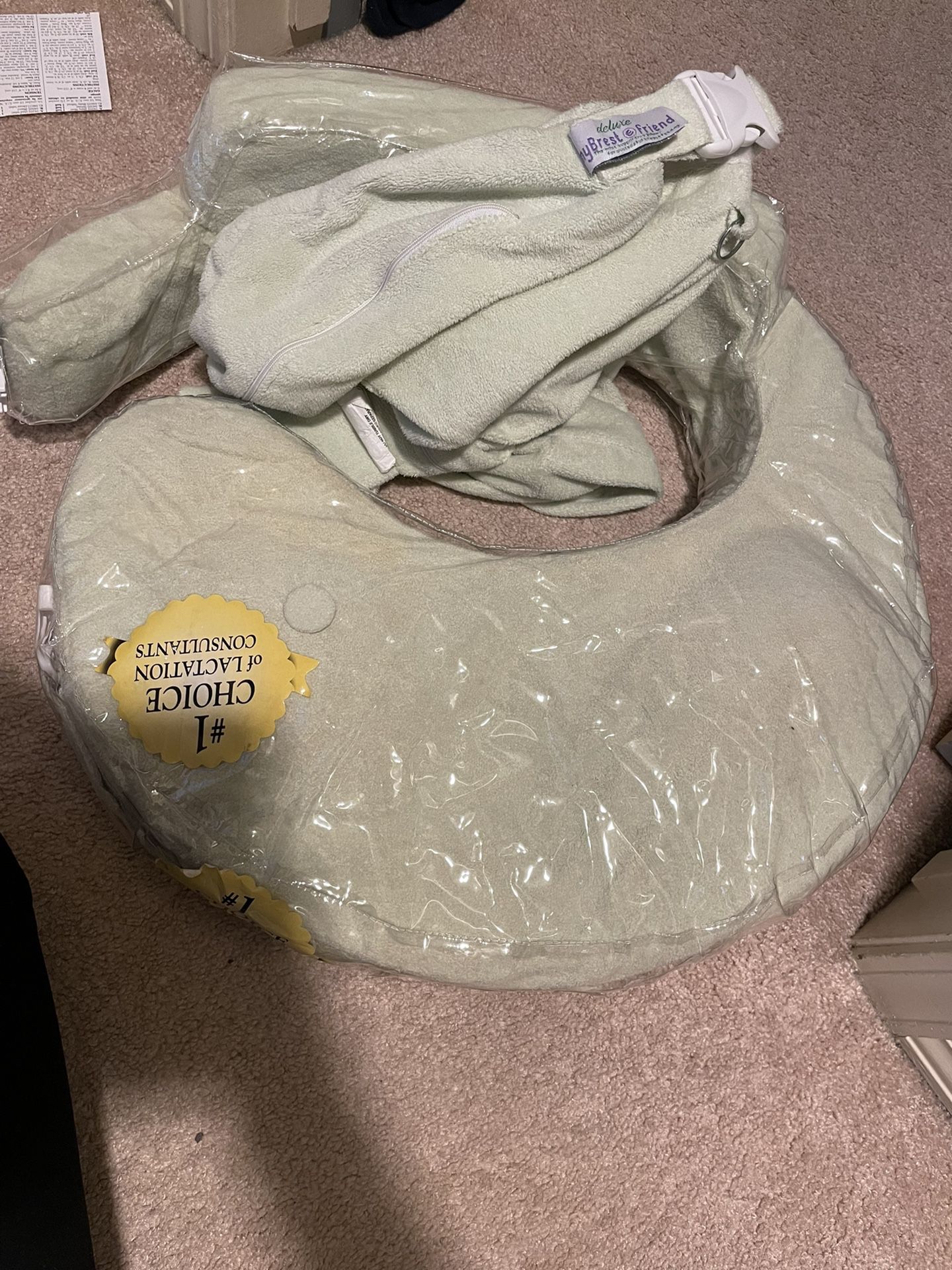 Brest Friend Deluxe Nursing Pillow And Spare Cover