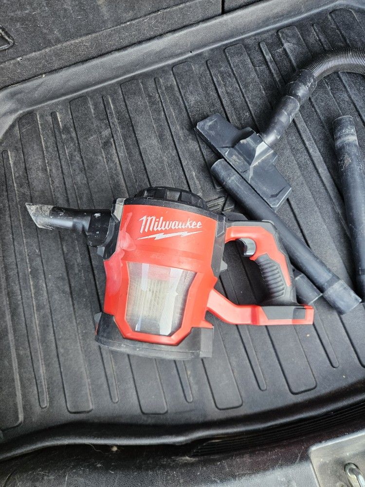 Milwaukee Vacuum