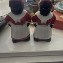 Vintage Salt And Pepper Shakers
