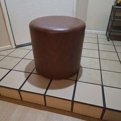 Round Ottoman