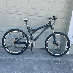 26” SPECIALIZED Stumpjumper Expert 120 Dual Disc Brakes Full Suspension Large Frame Bicycle