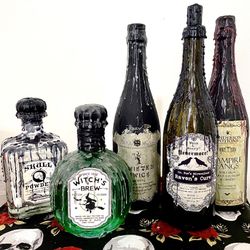 SET OF 5 CREEPY HALLOWEEN POTION JARS