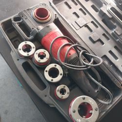 Electric Pipe Threader