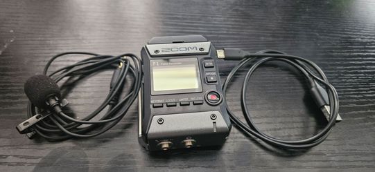Zoom F1 Field Recorder with lapel microphone and 16gb SD card