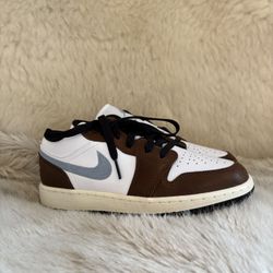 Youth 3.5 / Men’s 4 / Women’s 5.5 Jordan 1 Low SE Mocha Blue Grey GS Sneaker Shoe