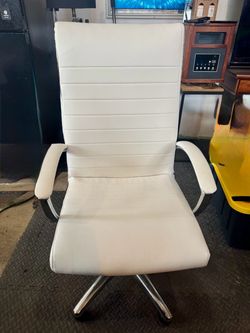 White Leather High-Back Office Chair