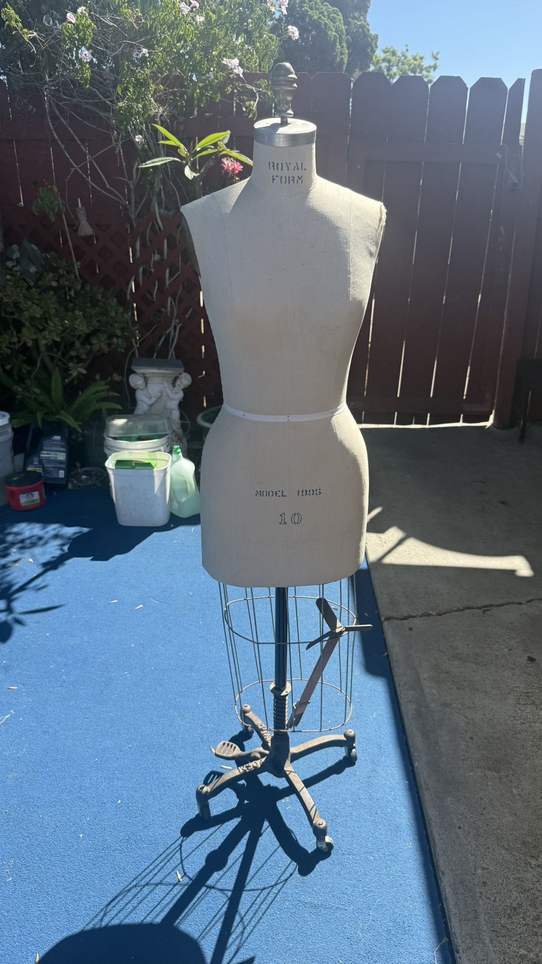 ROYAL Dress Form – Professional Female Missy Size 10, Model 1995 | Soft Tailor’s Mannequin, Made in USA