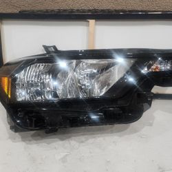 2024 Colorado Passenger Side Headlight 
