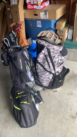 2 golf bags Nike /Sun Mountain