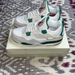Jordan 4 Pine Green 9 