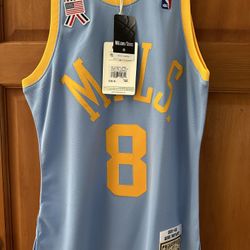 LAKERS NBA AUTHENTIC 2001 KOBE 8 JERSEY 