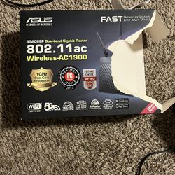 ASUS RT-AC68P Dual-Band Gigabit Router (Wireless-AC1900)