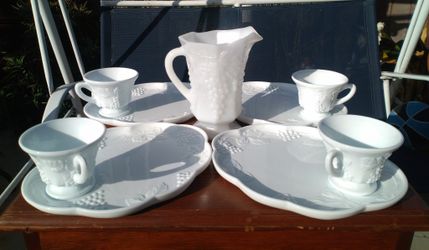 Milk Glass Plates With Cups 