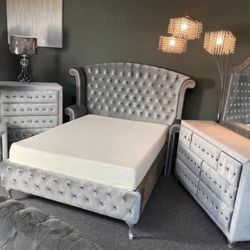 Elegant Gray Velvet 4 Piece Solid Wood  Bedroom Set ✨ Brand New 💫 Color Options👍 $39 Down Payment 💰 Fast Delivery 🚚  Showroom Available 👈 