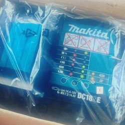 Makita Dc18se 18v Car Charger (Brand New)