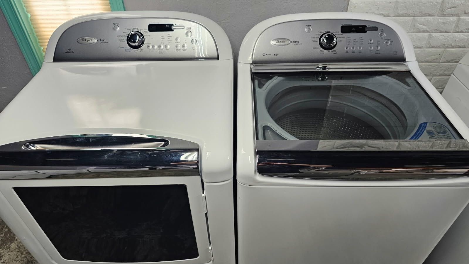 Great Working Agitator Less Whirlpool Washer And Dryer Set