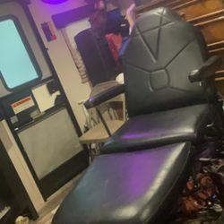 Tattoo Chair Or Saloon Chair 