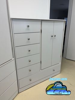 White closet Pacoima wardrobe dresser ropero armoire